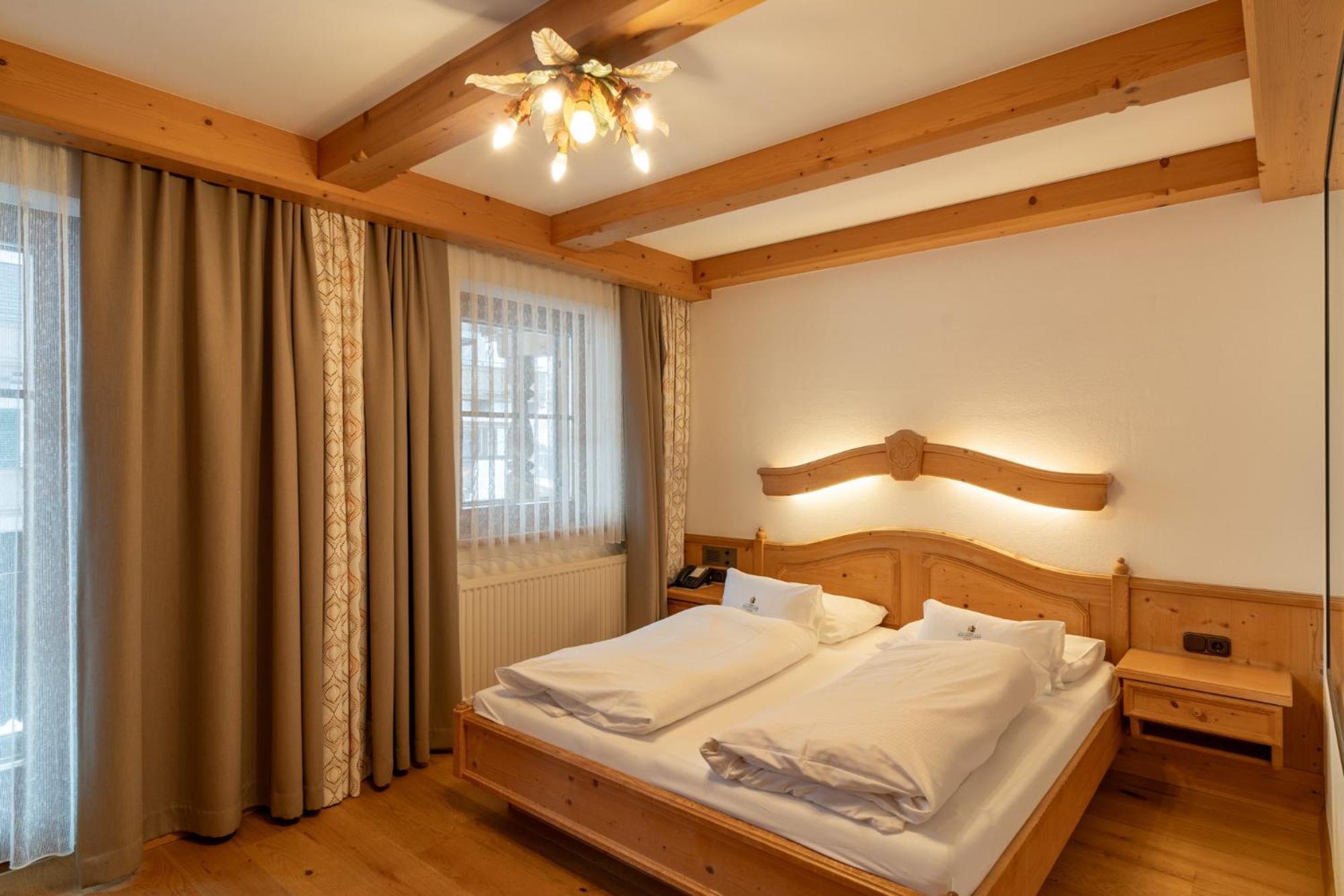 Haus Garden Bed & Breakfast เอลล์เมา ภายนอก รูปภาพ